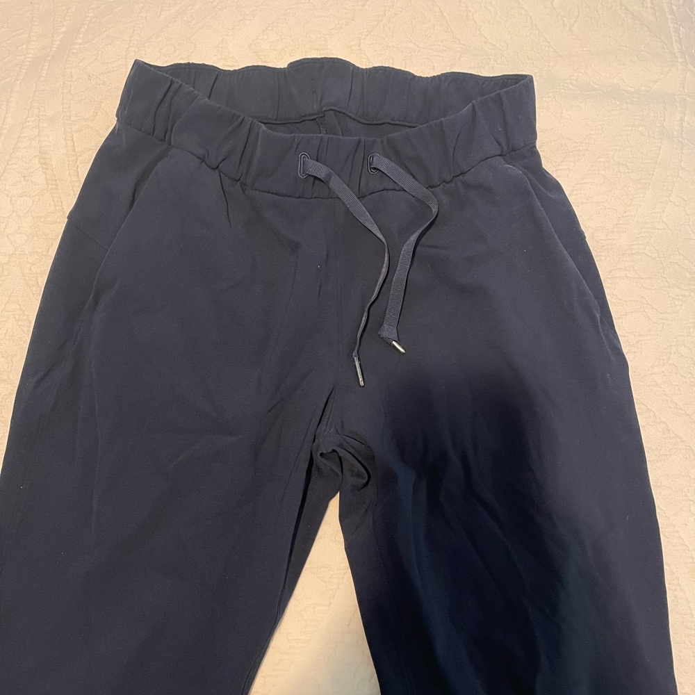 Lululemon navy joggers